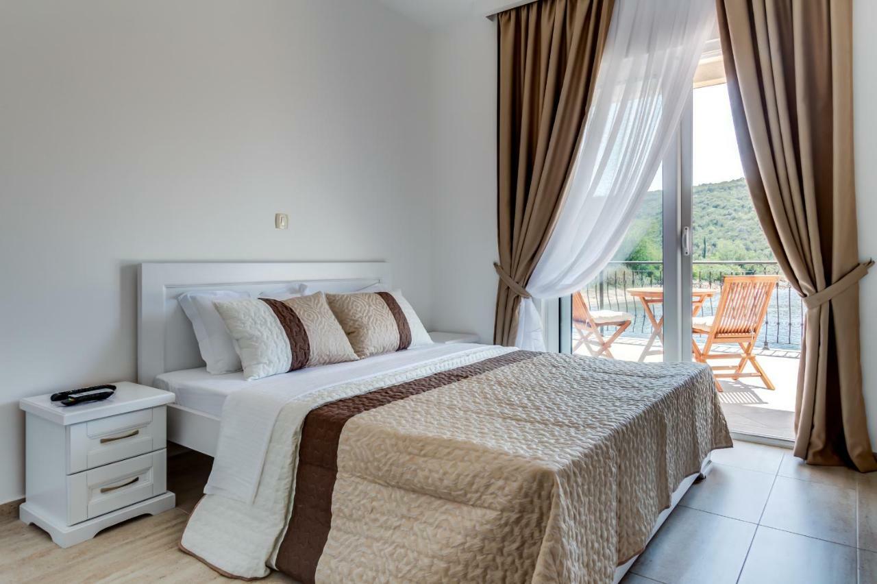 Villa San Apartments 티바트 외부 사진