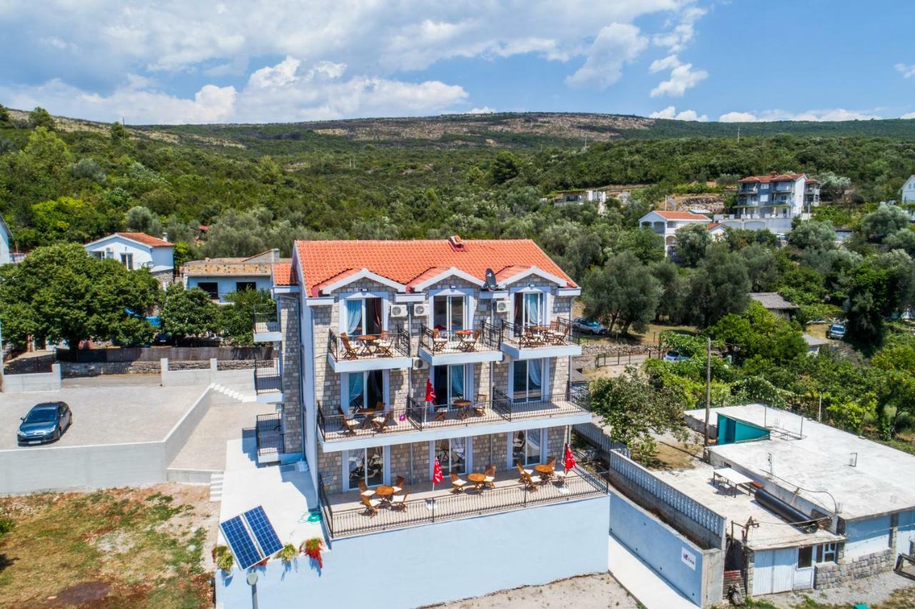 Villa San Apartments 티바트 외부 사진