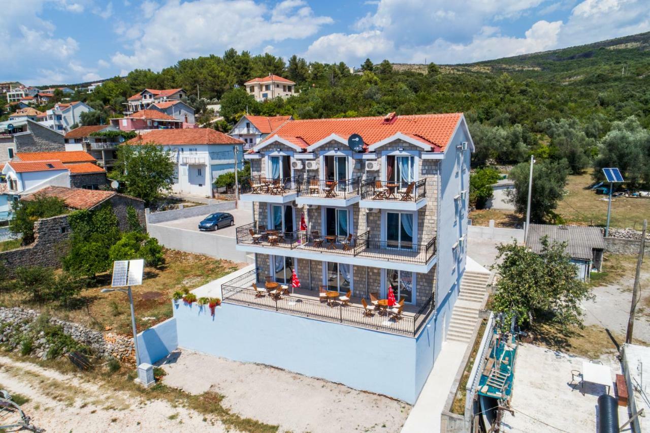 Villa San Apartments 티바트 외부 사진